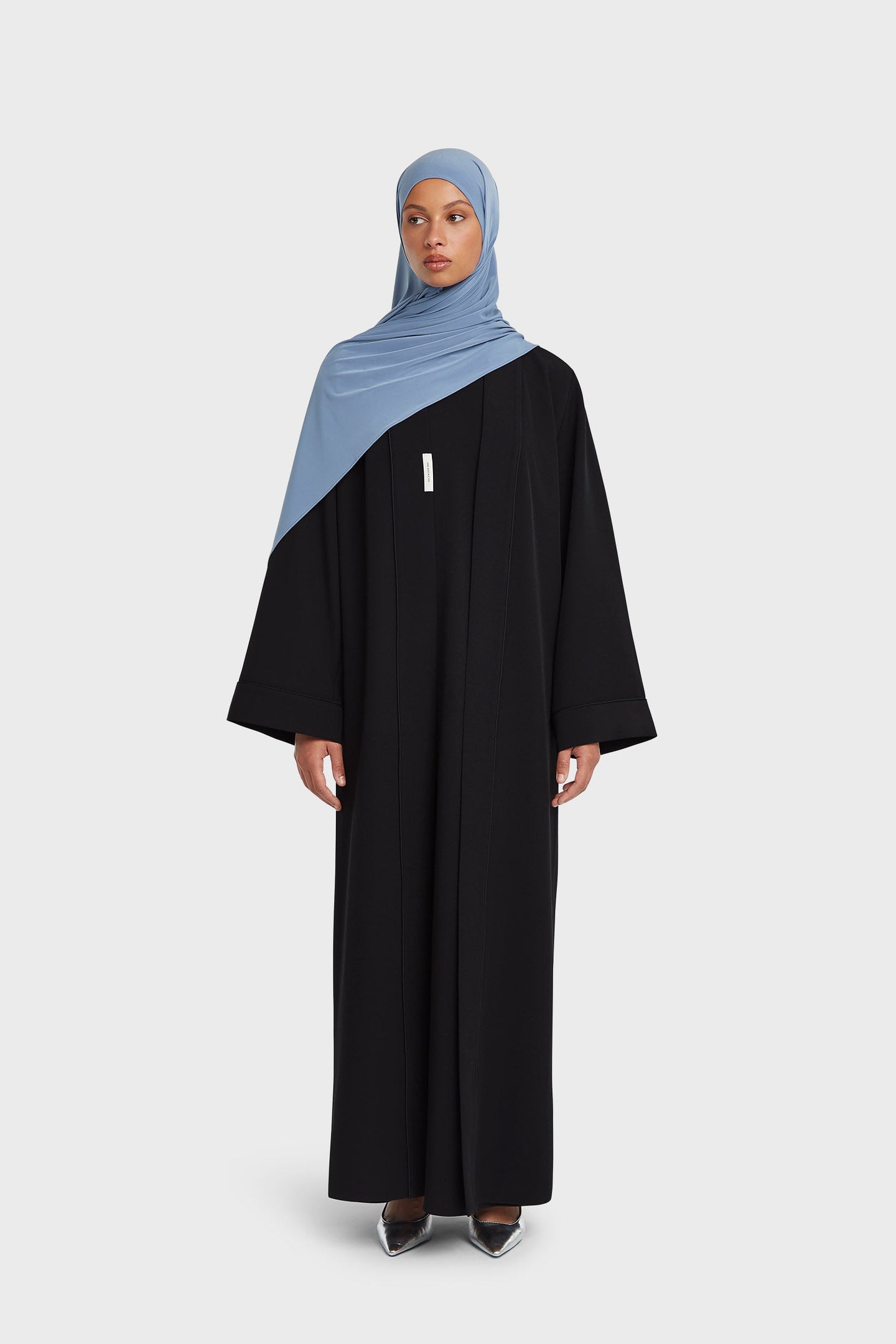 Essential Abaya  Short | Black