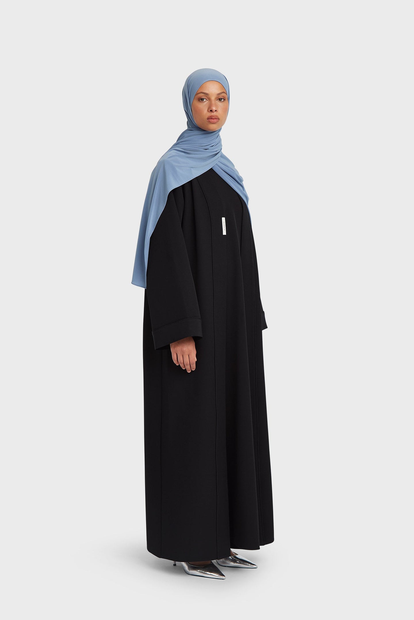 Essential Abaya  Short | Black