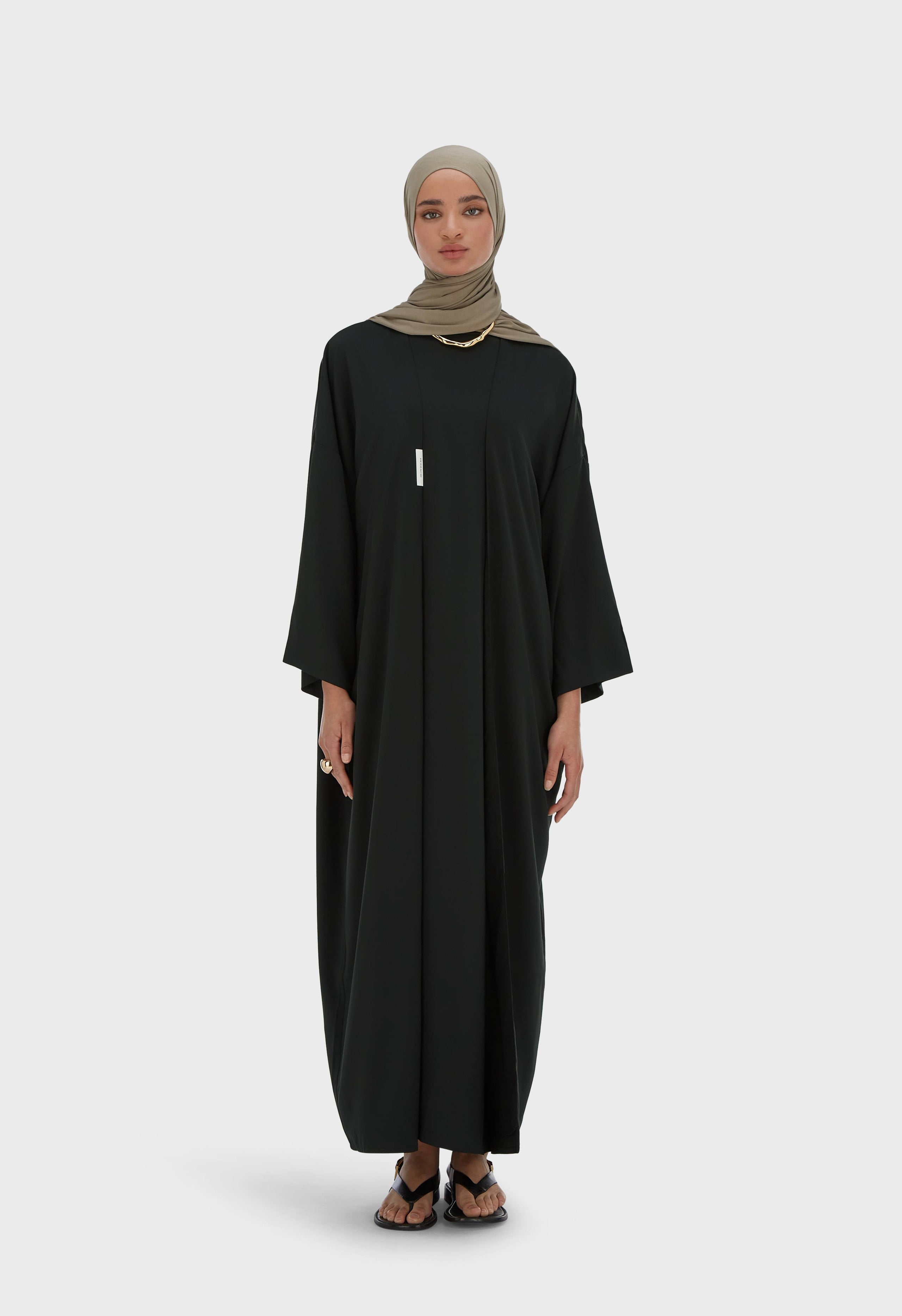 Sleeveless Woven Dress Regular | Black