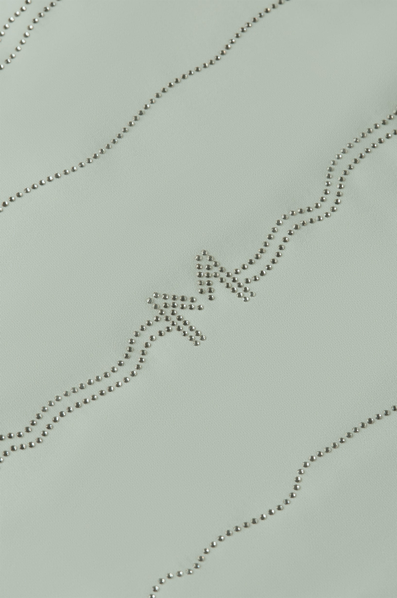 The Wave Premium | Ash Cloud